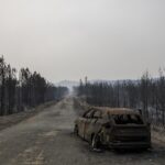 carro carbonizado no incêndio no pinhal de leiria em outubro de 2017